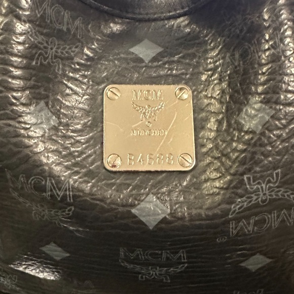 MCM Visetos Black Leather Bucket Bag, Adjustable Crossbody Strap - Picture 8 of 15